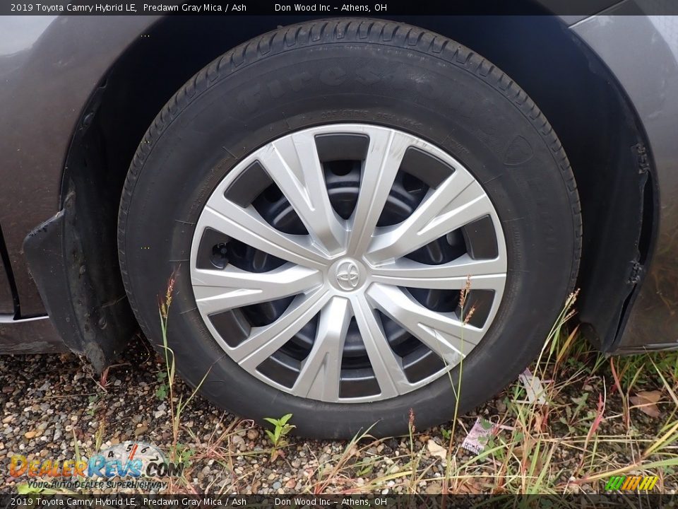 2019 Toyota Camry Hybrid LE Predawn Gray Mica / Ash Photo #12