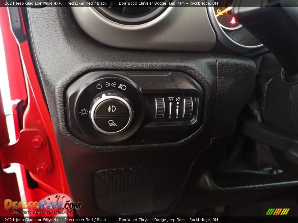 2021 Jeep Gladiator Willys 4x4 Firecracker Red / Black Photo #13