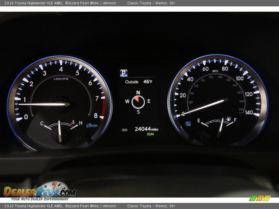 2019 Toyota Highlander XLE AWD Blizzard Pearl White / Almond Photo #8