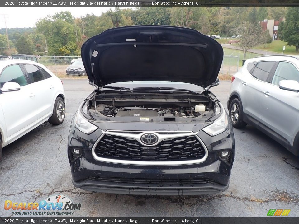 2020 Toyota Highlander XLE AWD Midnight Black Metallic / Harvest Beige Photo #4