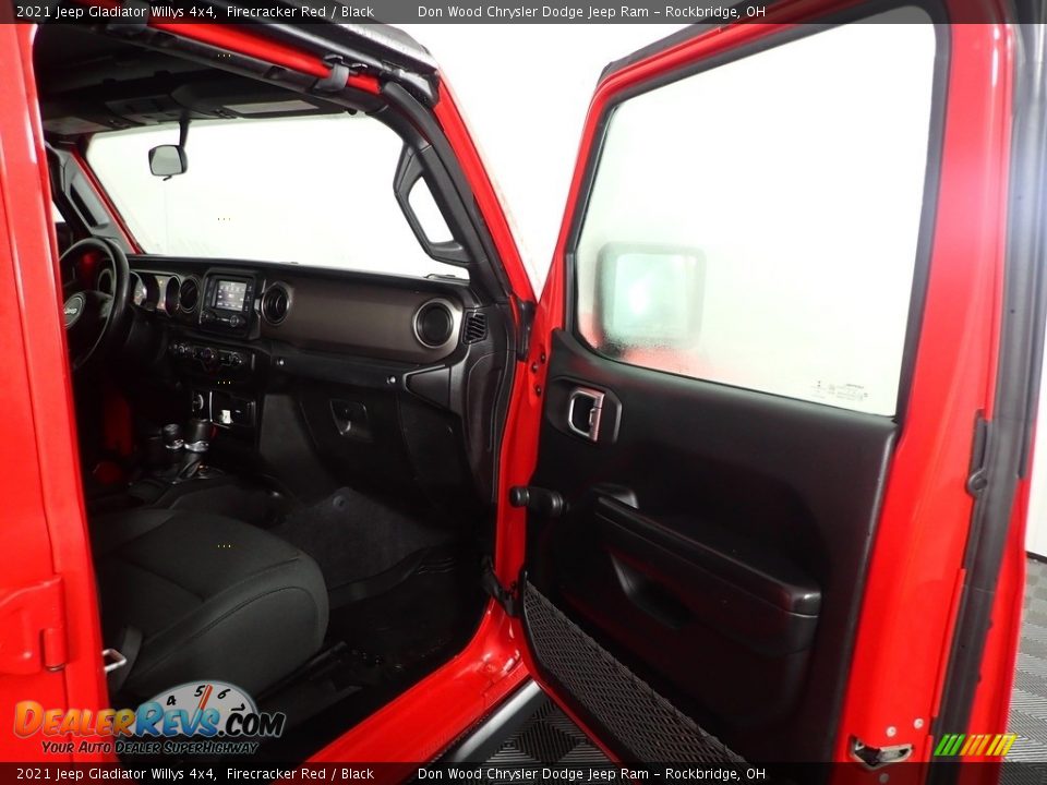 2021 Jeep Gladiator Willys 4x4 Firecracker Red / Black Photo #23