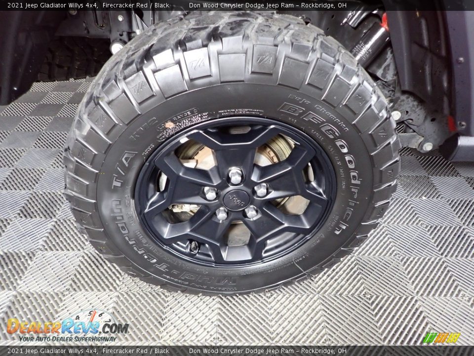 2021 Jeep Gladiator Willys 4x4 Firecracker Red / Black Photo #27