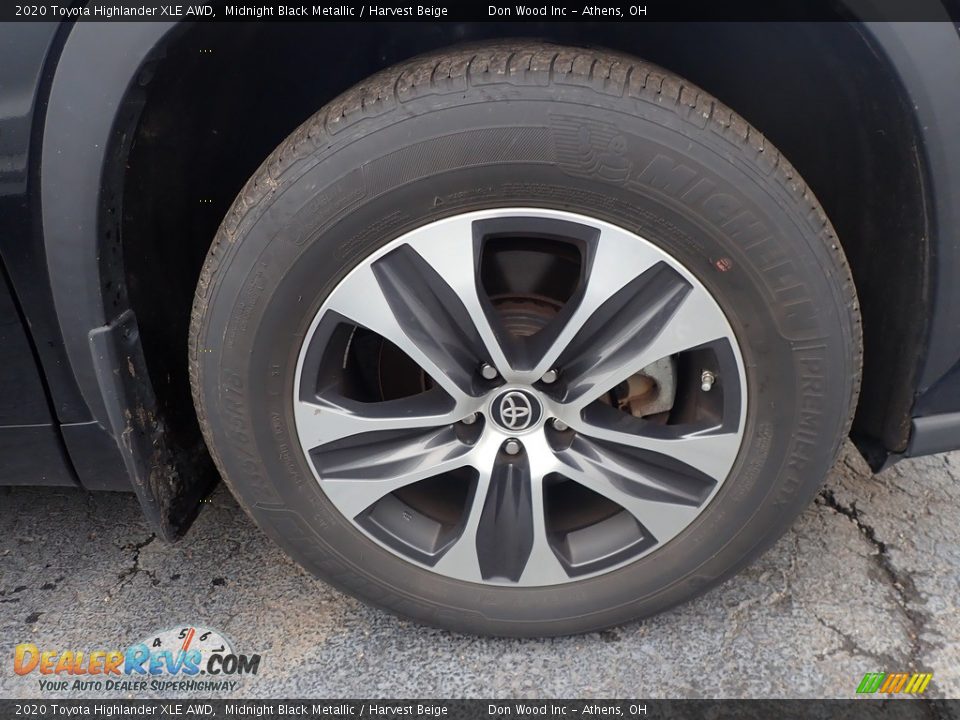 2020 Toyota Highlander XLE AWD Midnight Black Metallic / Harvest Beige Photo #12