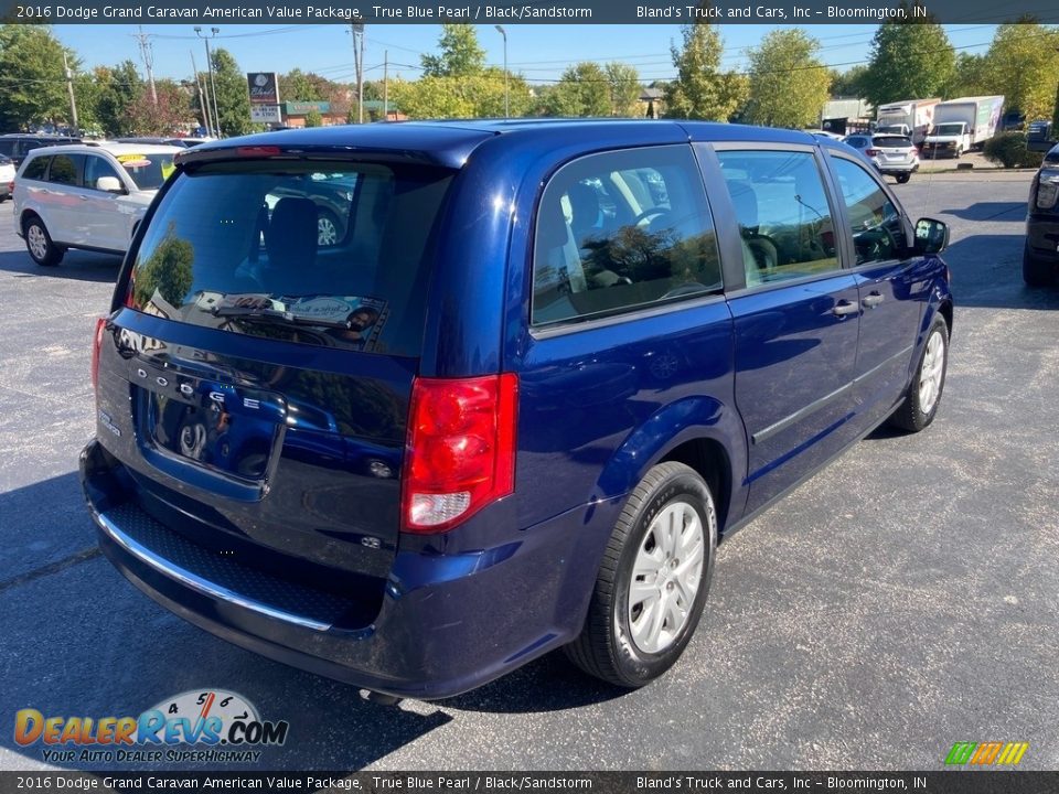 2016 Dodge Grand Caravan American Value Package True Blue Pearl / Black/Sandstorm Photo #8