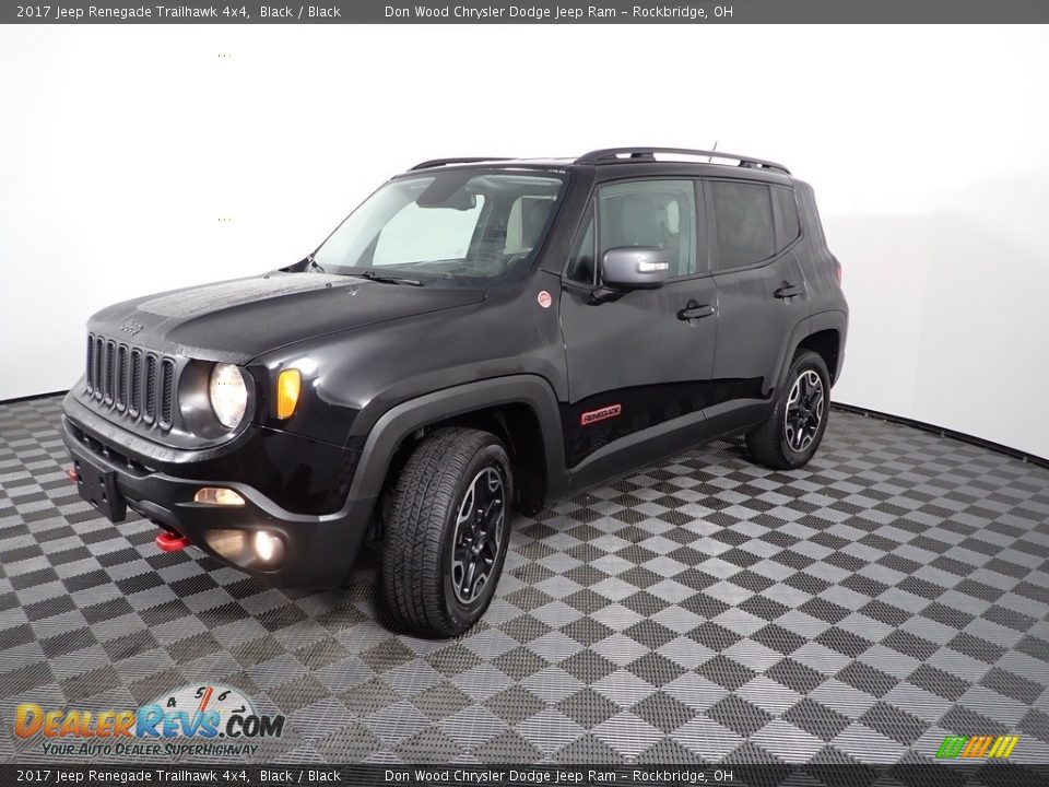 2017 Jeep Renegade Trailhawk 4x4 Black / Black Photo #5