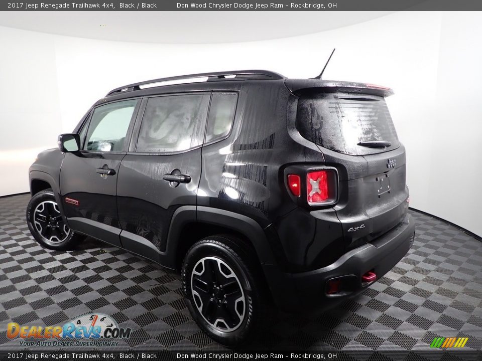 2017 Jeep Renegade Trailhawk 4x4 Black / Black Photo #6