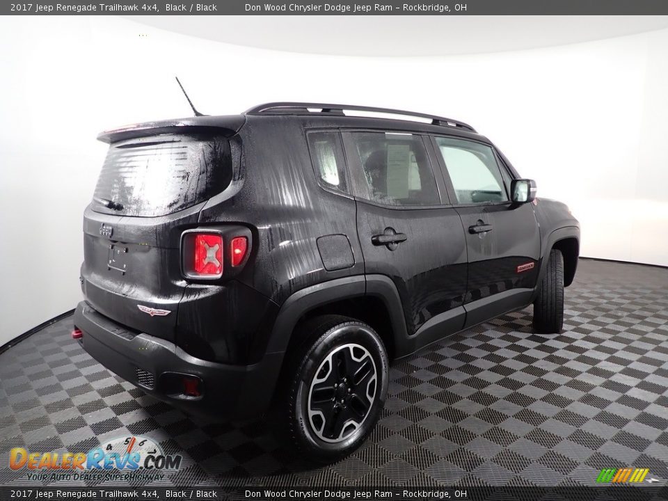 2017 Jeep Renegade Trailhawk 4x4 Black / Black Photo #10