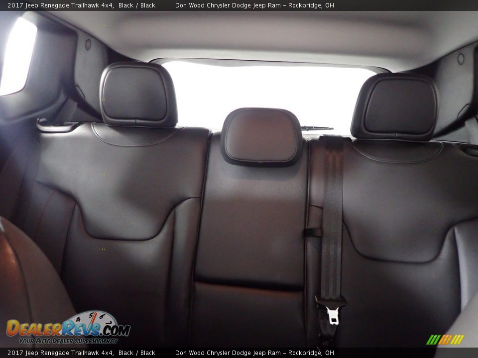 2017 Jeep Renegade Trailhawk 4x4 Black / Black Photo #22