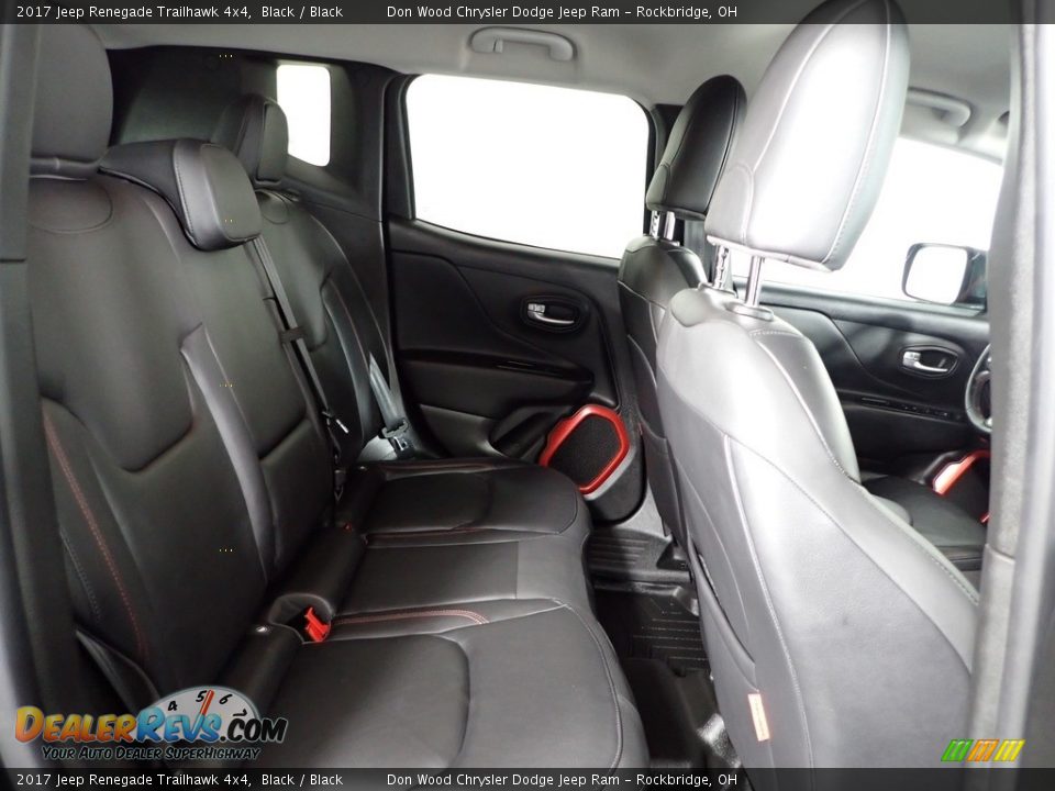 2017 Jeep Renegade Trailhawk 4x4 Black / Black Photo #29