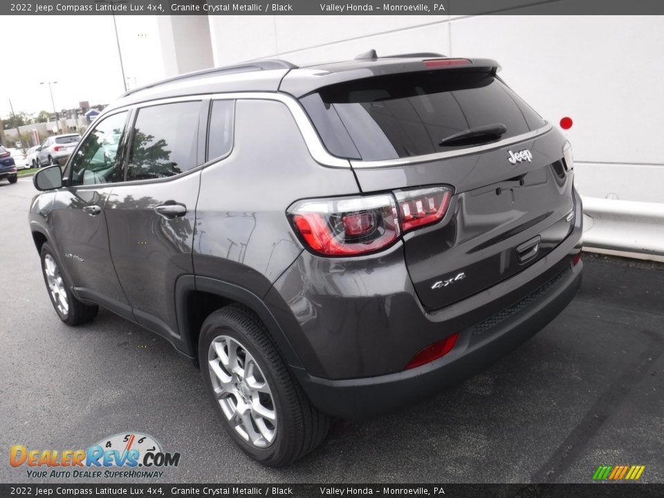 2022 Jeep Compass Latitude Lux 4x4 Granite Crystal Metallic / Black Photo #9