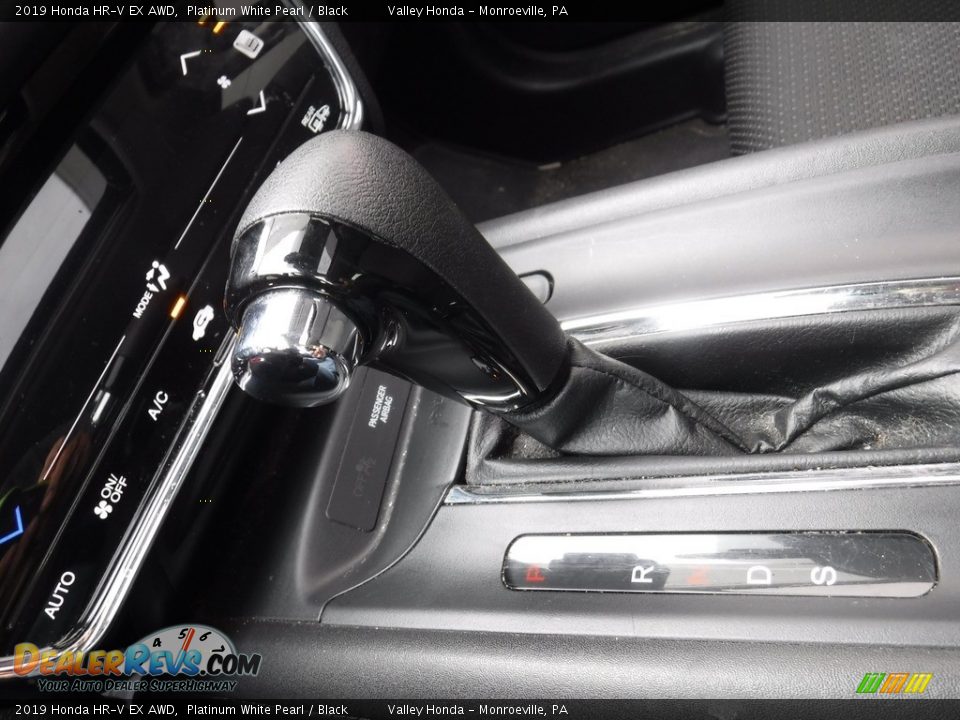 2019 Honda HR-V EX AWD Platinum White Pearl / Black Photo #15