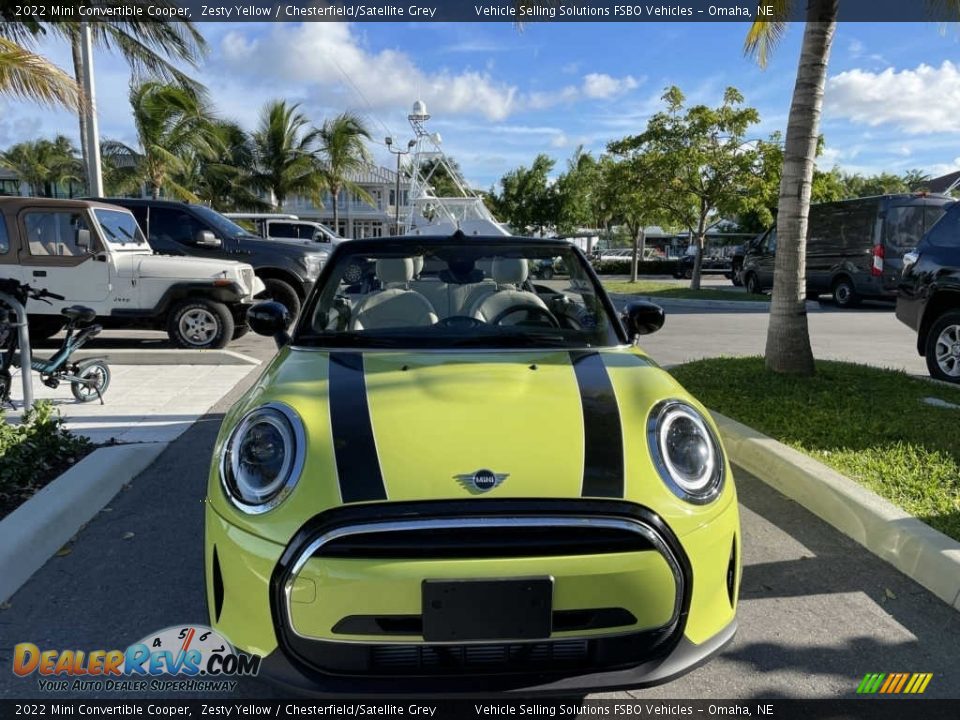 2022 Mini Convertible Cooper Zesty Yellow / Chesterfield/Satellite Grey Photo #4