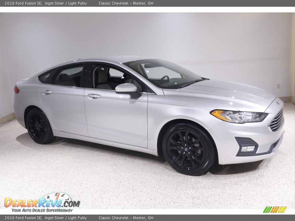 2019 Ford Fusion SE Ingot Silver / Light Putty Photo #1