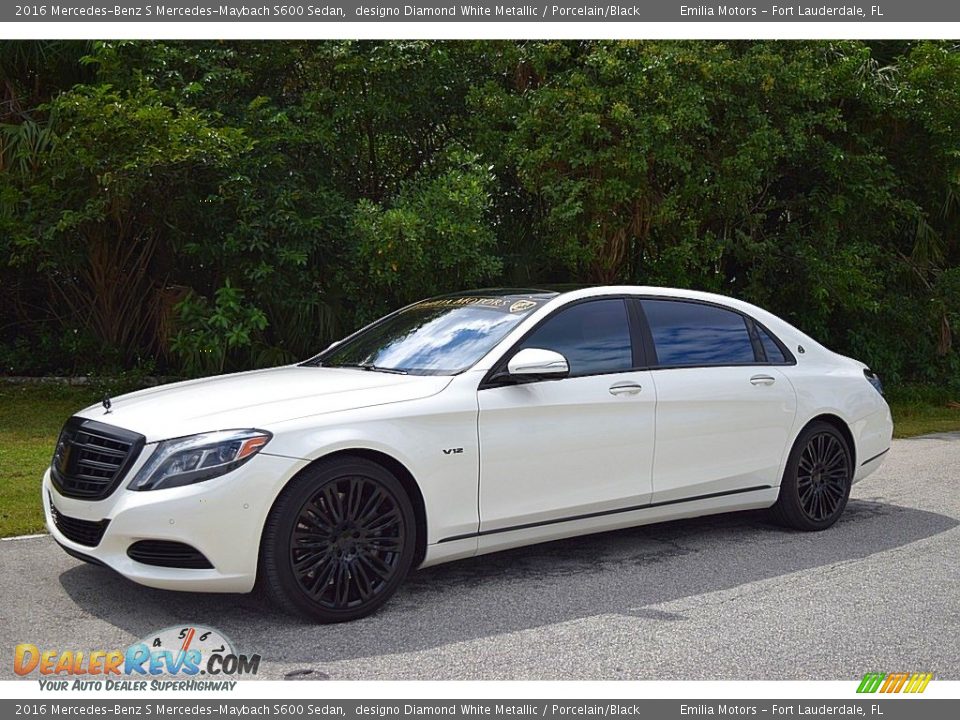 2016 Mercedes-Benz S Mercedes-Maybach S600 Sedan designo Diamond White Metallic / Porcelain/Black Photo #4