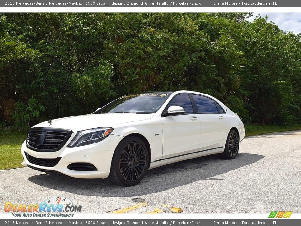 2016 Mercedes-Benz S Mercedes-Maybach S600 Sedan designo Diamond White Metallic / Porcelain/Black Photo #5