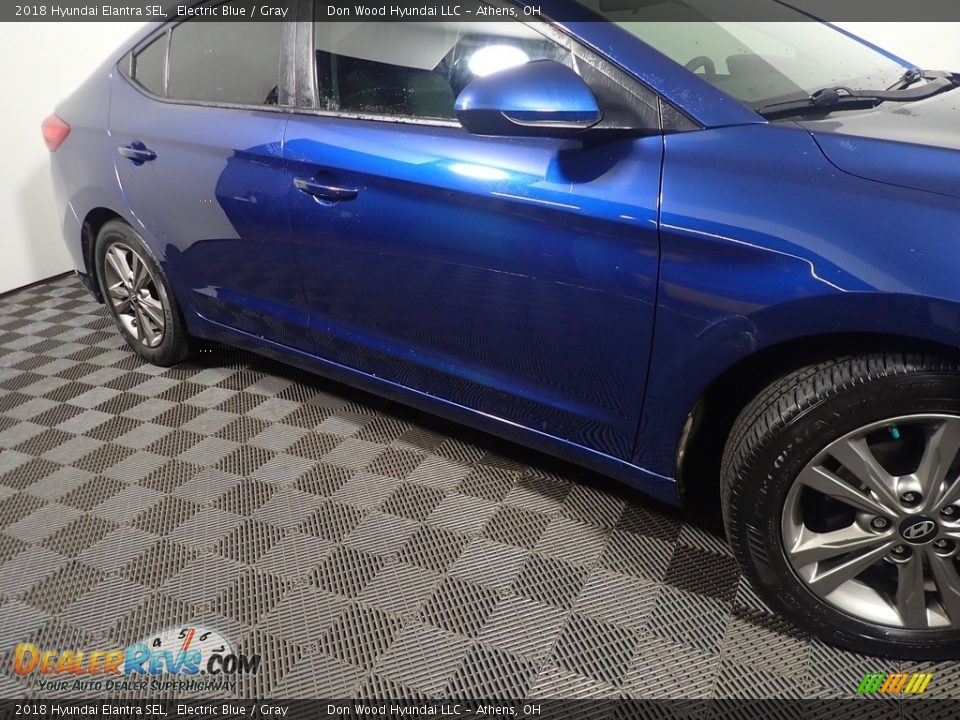 2018 Hyundai Elantra SEL Electric Blue / Gray Photo #4