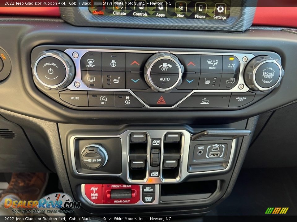 Controls of 2022 Jeep Gladiator Rubicon 4x4 Photo #27