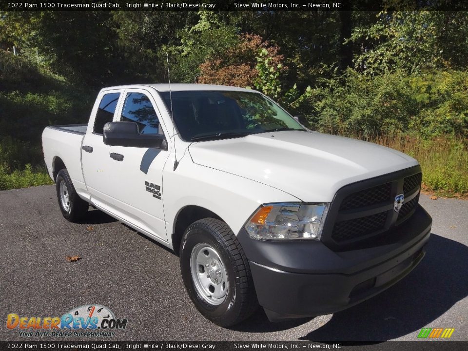 Front 3/4 View of 2022 Ram 1500 Tradesman Quad Cab Photo #4