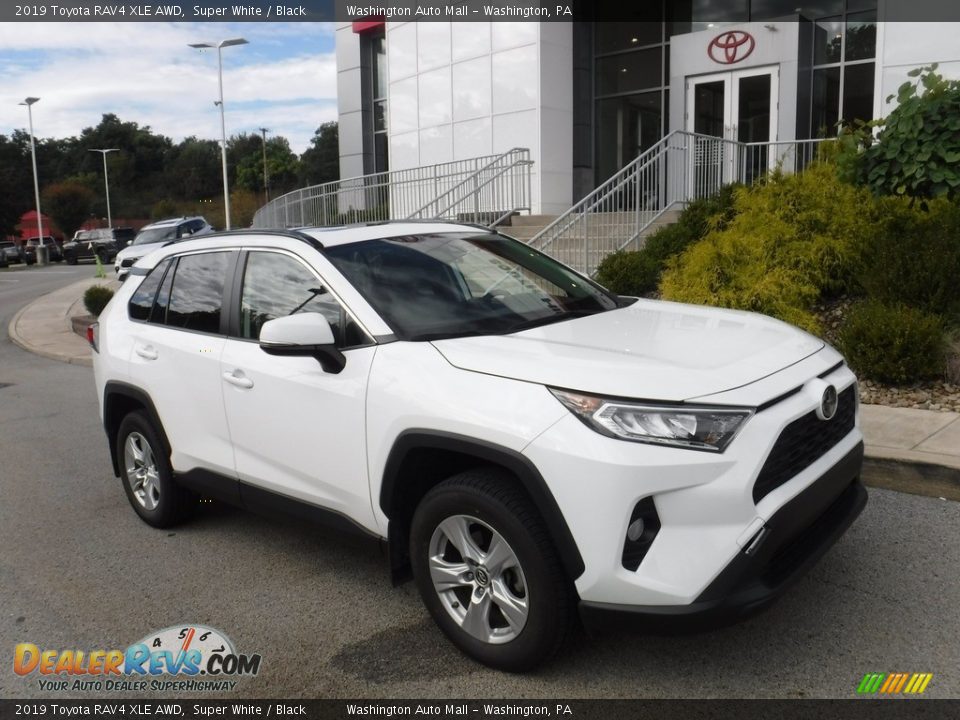 2019 Toyota RAV4 XLE AWD Super White / Black Photo #1