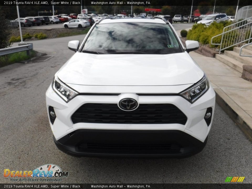 2019 Toyota RAV4 XLE AWD Super White / Black Photo #10