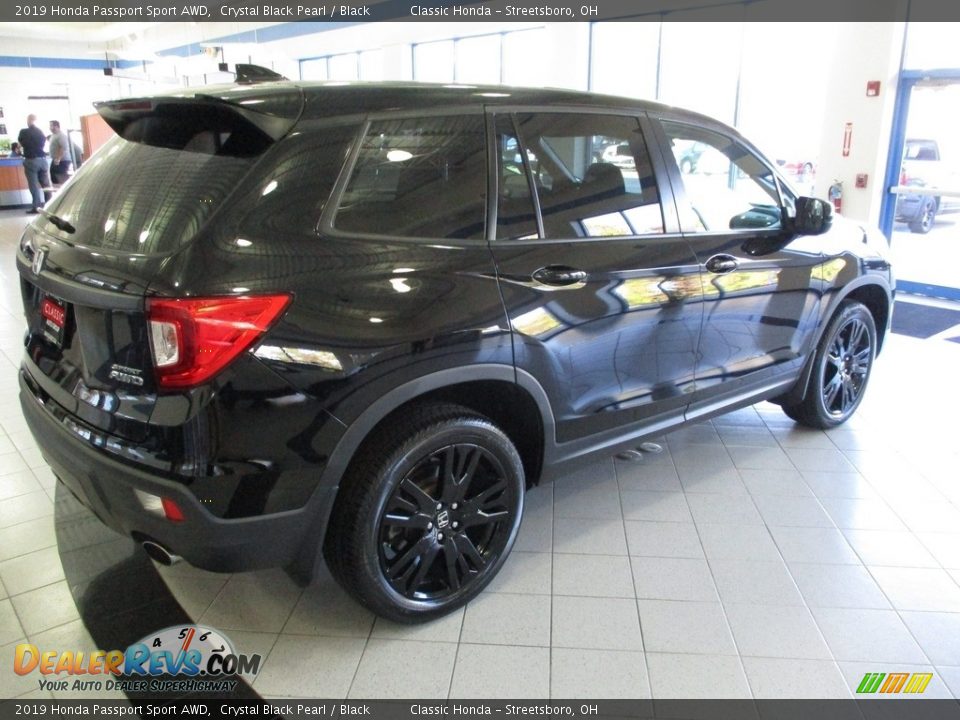2019 Honda Passport Sport AWD Crystal Black Pearl / Black Photo #7