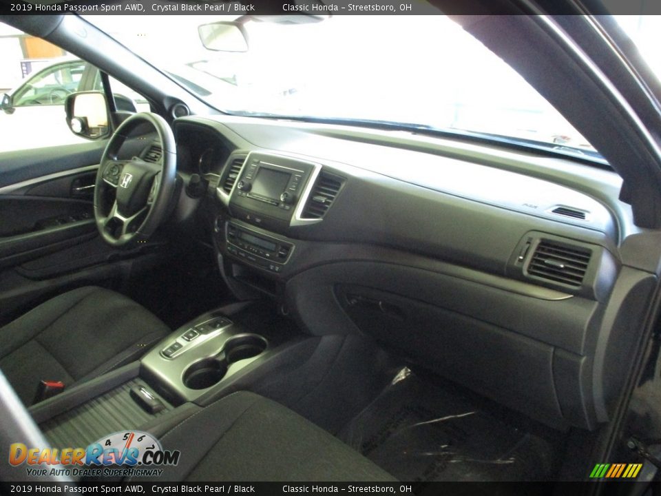 2019 Honda Passport Sport AWD Crystal Black Pearl / Black Photo #17