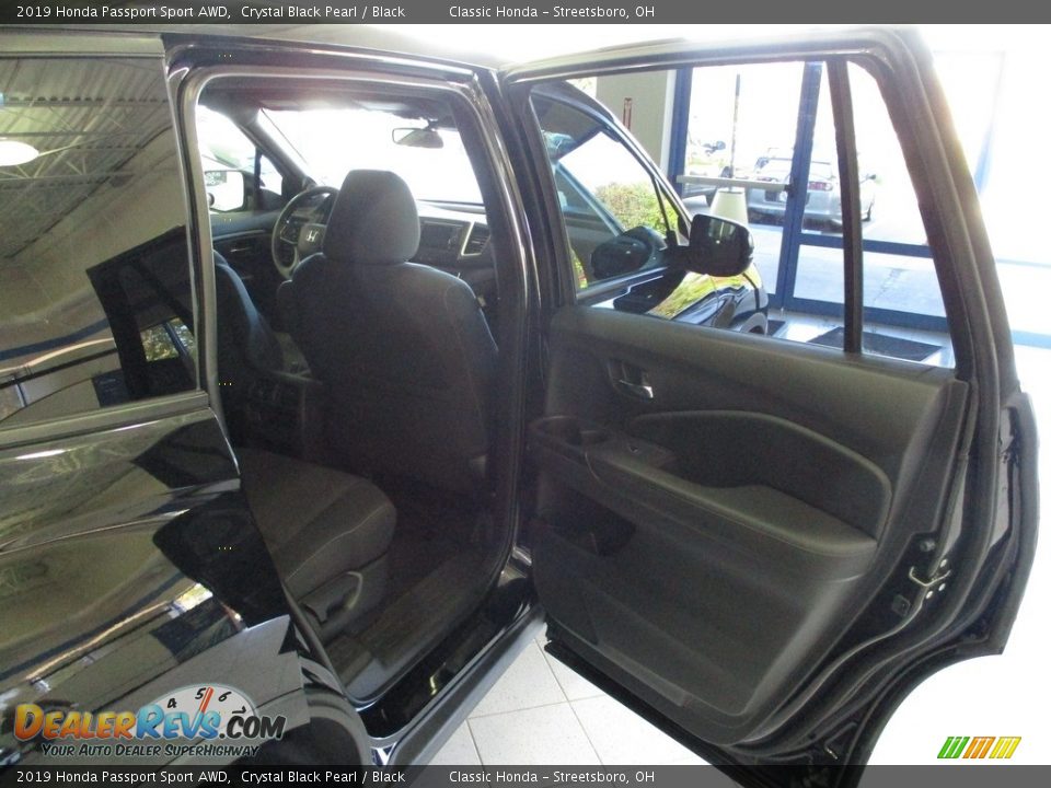 2019 Honda Passport Sport AWD Crystal Black Pearl / Black Photo #18