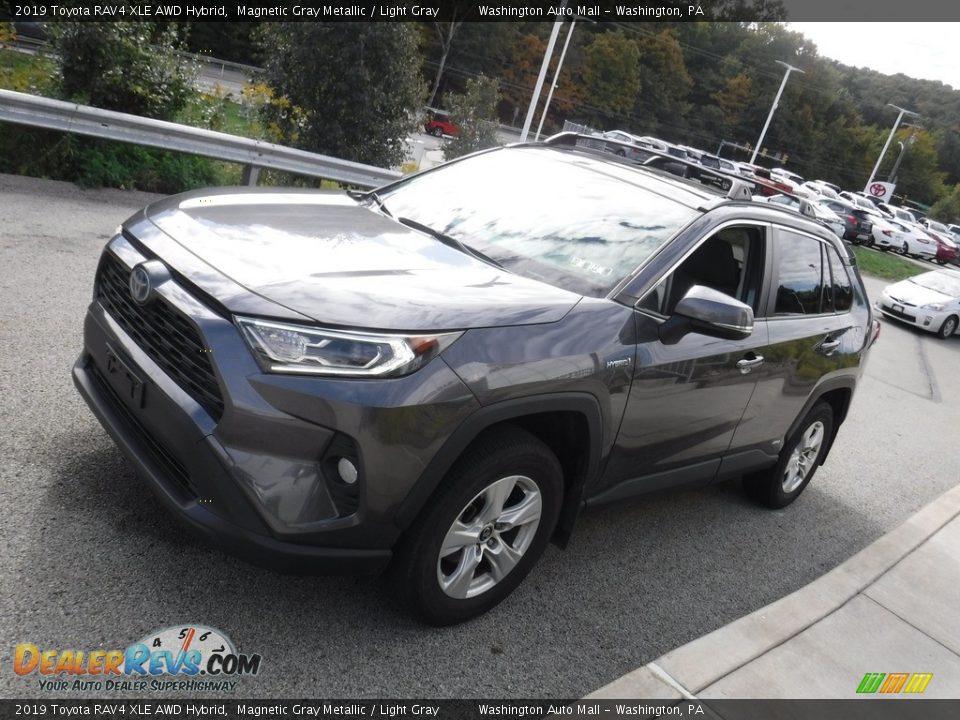 2019 Toyota RAV4 XLE AWD Hybrid Magnetic Gray Metallic / Light Gray Photo #13