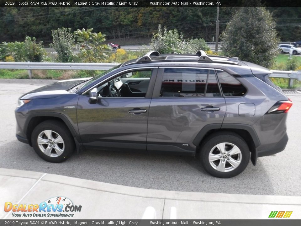 2019 Toyota RAV4 XLE AWD Hybrid Magnetic Gray Metallic / Light Gray Photo #14