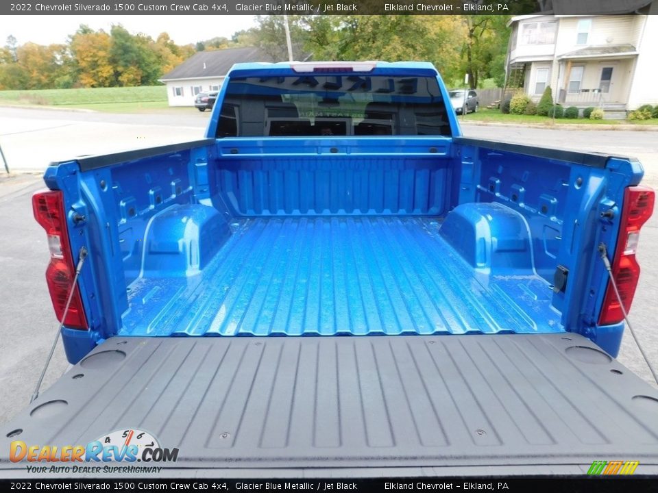 2022 Chevrolet Silverado 1500 Custom Crew Cab 4x4 Glacier Blue Metallic / Jet Black Photo #11