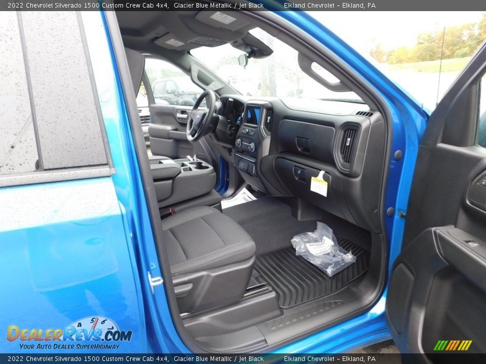 2022 Chevrolet Silverado 1500 Custom Crew Cab 4x4 Glacier Blue Metallic / Jet Black Photo #20