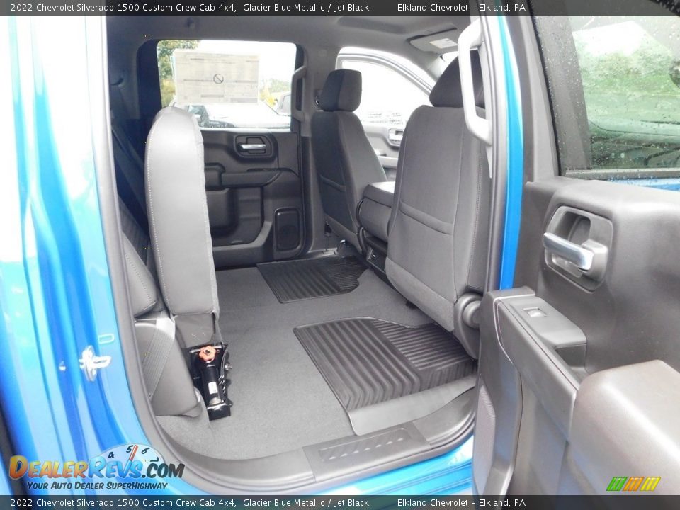 2022 Chevrolet Silverado 1500 Custom Crew Cab 4x4 Glacier Blue Metallic / Jet Black Photo #25