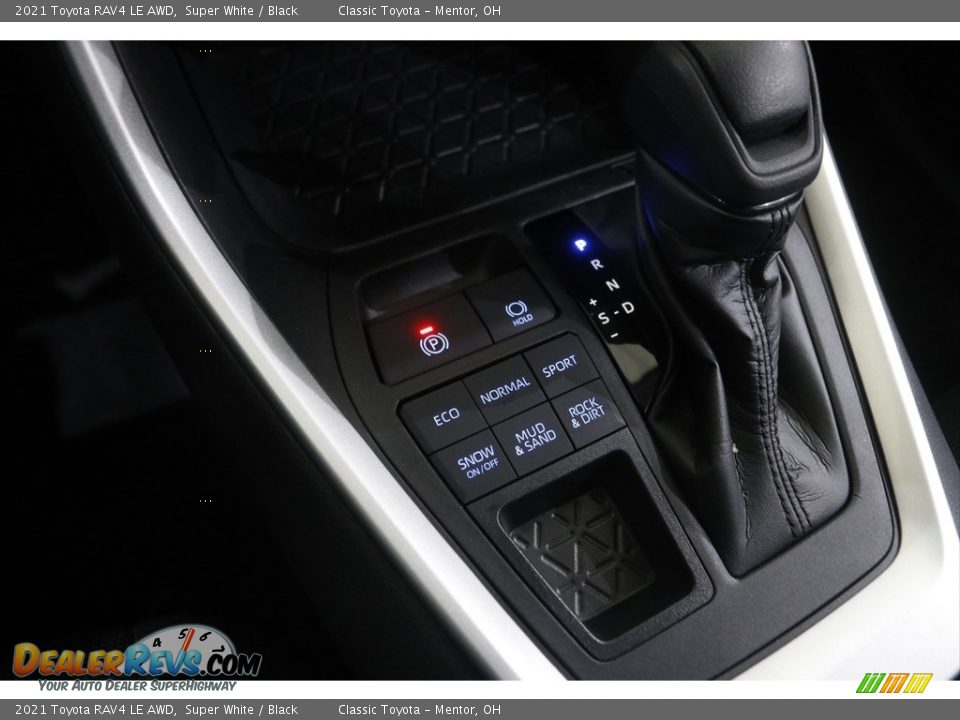 2021 Toyota RAV4 LE AWD Super White / Black Photo #13