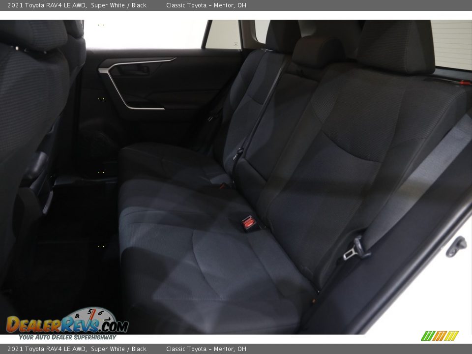 2021 Toyota RAV4 LE AWD Super White / Black Photo #16