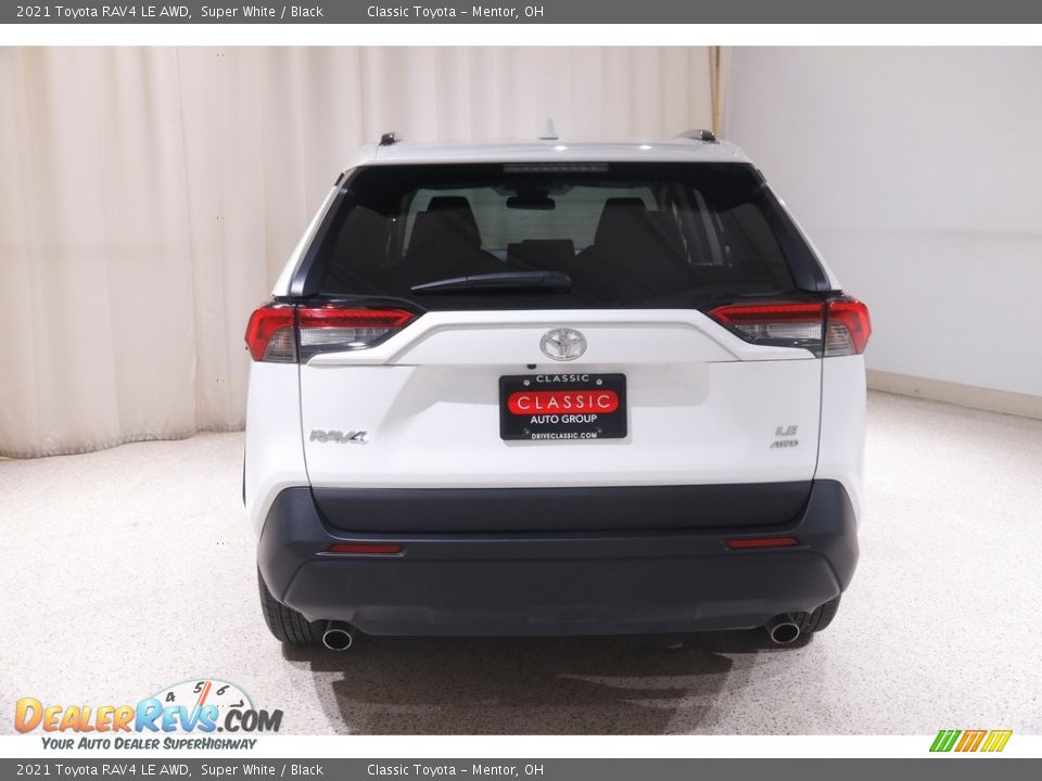 2021 Toyota RAV4 LE AWD Super White / Black Photo #17