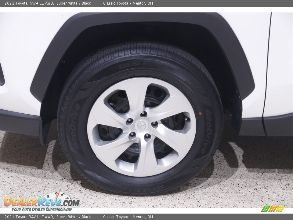 2021 Toyota RAV4 LE AWD Super White / Black Photo #19