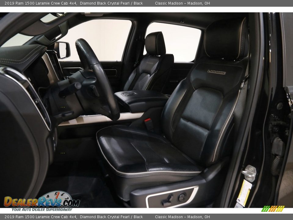 2019 Ram 1500 Laramie Crew Cab 4x4 Diamond Black Crystal Pearl / Black Photo #5