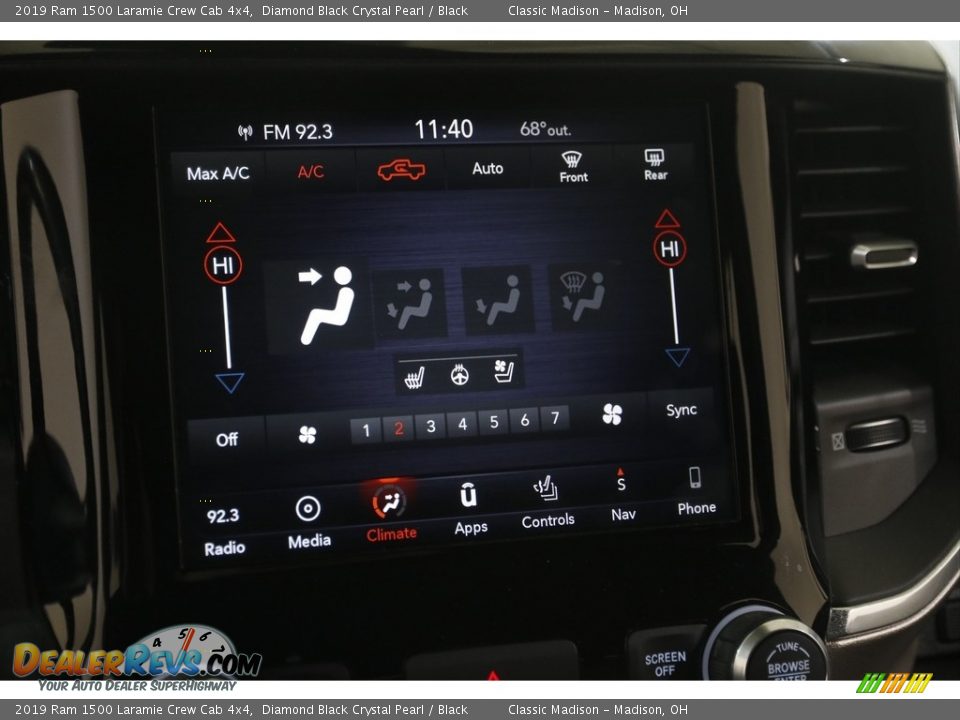 2019 Ram 1500 Laramie Crew Cab 4x4 Diamond Black Crystal Pearl / Black Photo #10