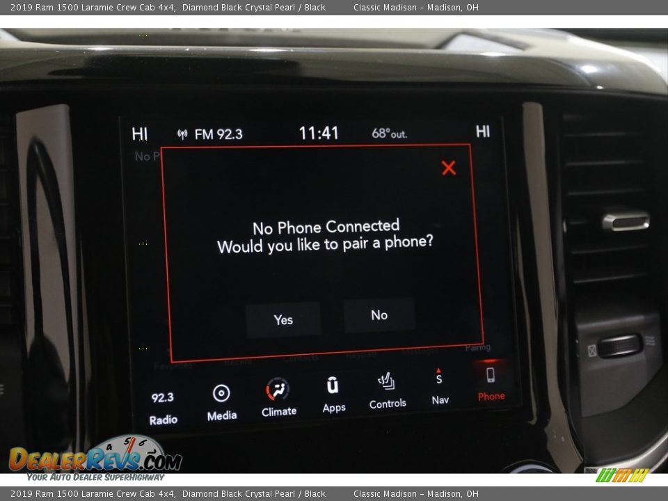 2019 Ram 1500 Laramie Crew Cab 4x4 Diamond Black Crystal Pearl / Black Photo #13