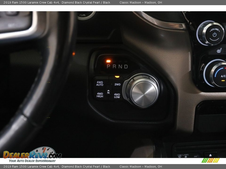 2019 Ram 1500 Laramie Crew Cab 4x4 Diamond Black Crystal Pearl / Black Photo #14