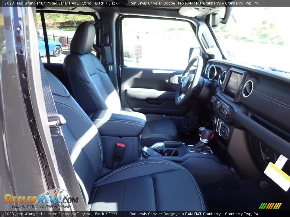 2023 Jeep Wrangler Unlimited Sahara 4XE Hybrid Black / Black Photo #10