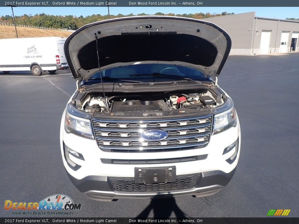 2017 Ford Explorer XLT Oxford White / Medium Light Camel Photo #4