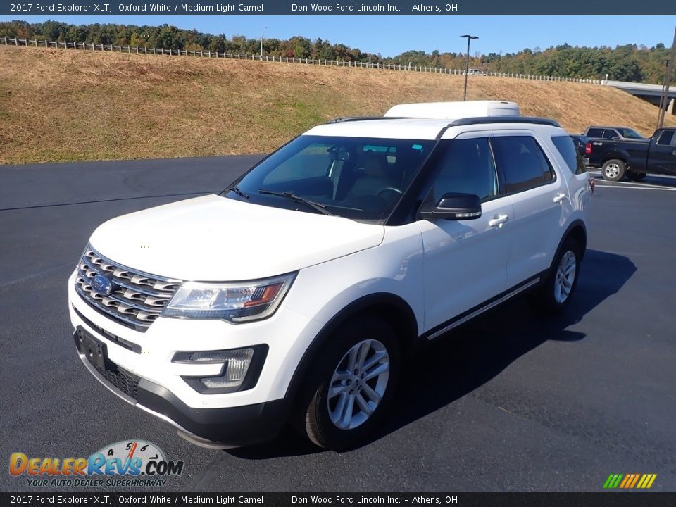 2017 Ford Explorer XLT Oxford White / Medium Light Camel Photo #7