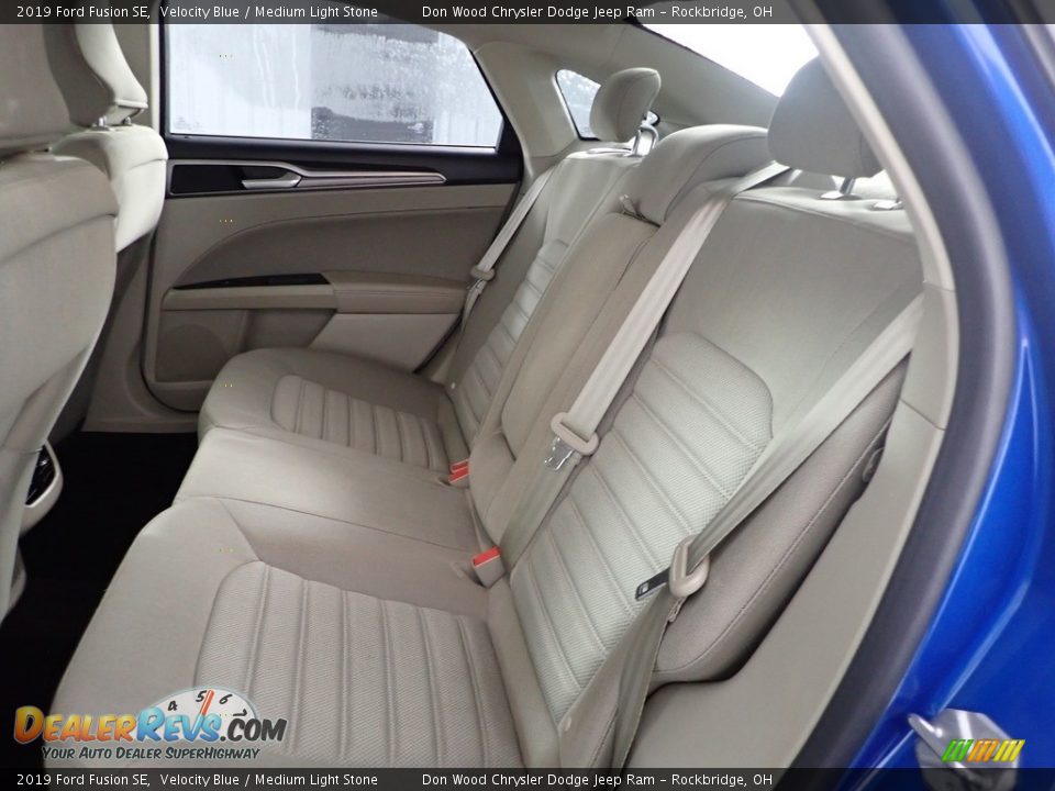2019 Ford Fusion SE Velocity Blue / Medium Light Stone Photo #23