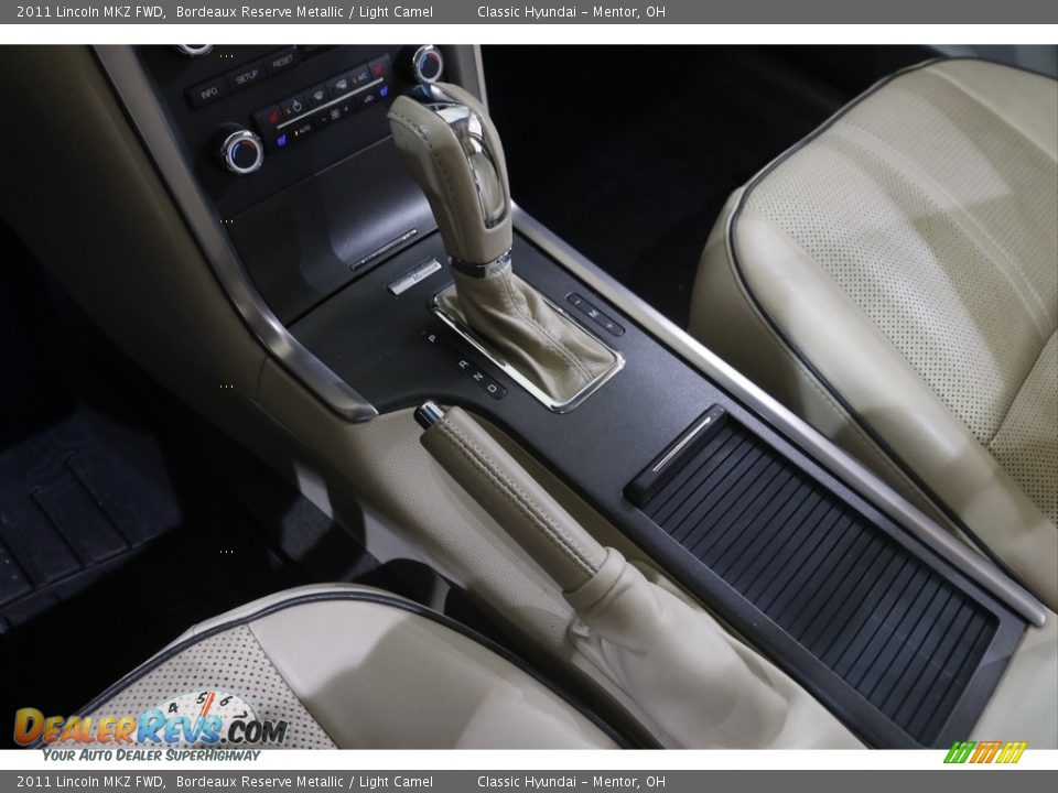 2011 Lincoln MKZ FWD Bordeaux Reserve Metallic / Light Camel Photo #18