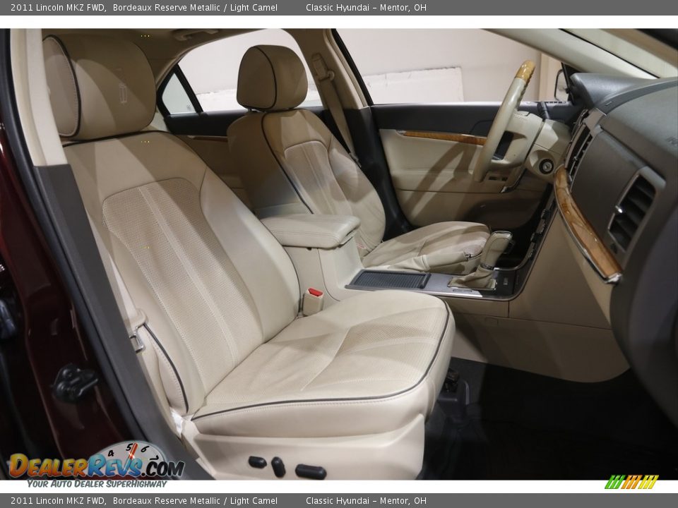 2011 Lincoln MKZ FWD Bordeaux Reserve Metallic / Light Camel Photo #20