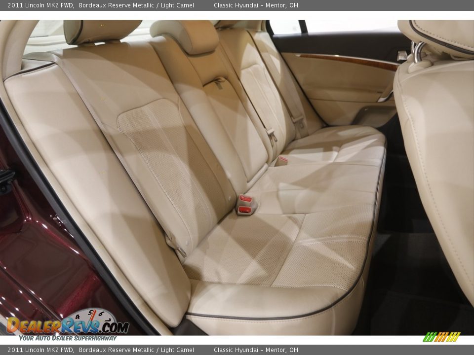 2011 Lincoln MKZ FWD Bordeaux Reserve Metallic / Light Camel Photo #21