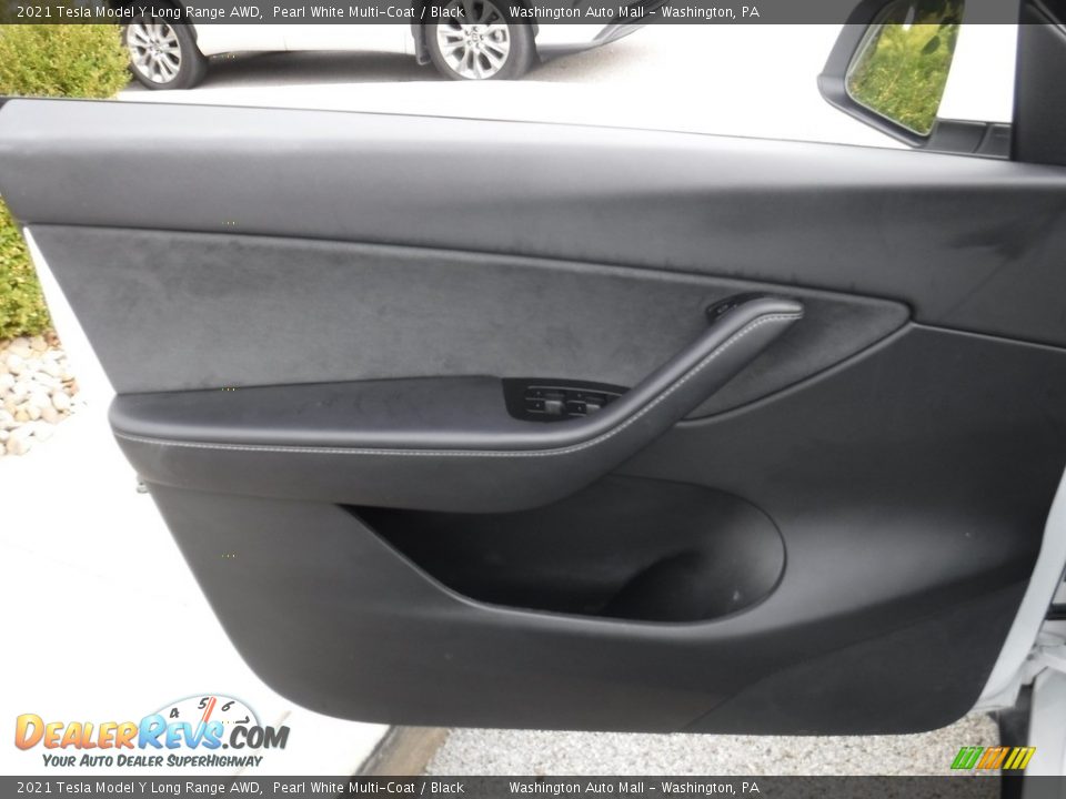 Door Panel of 2021 Tesla Model Y Long Range AWD Photo #23