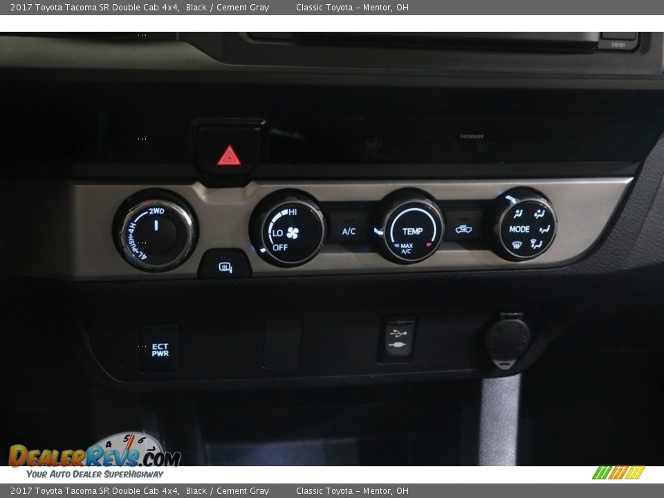 2017 Toyota Tacoma SR Double Cab 4x4 Black / Cement Gray Photo #13