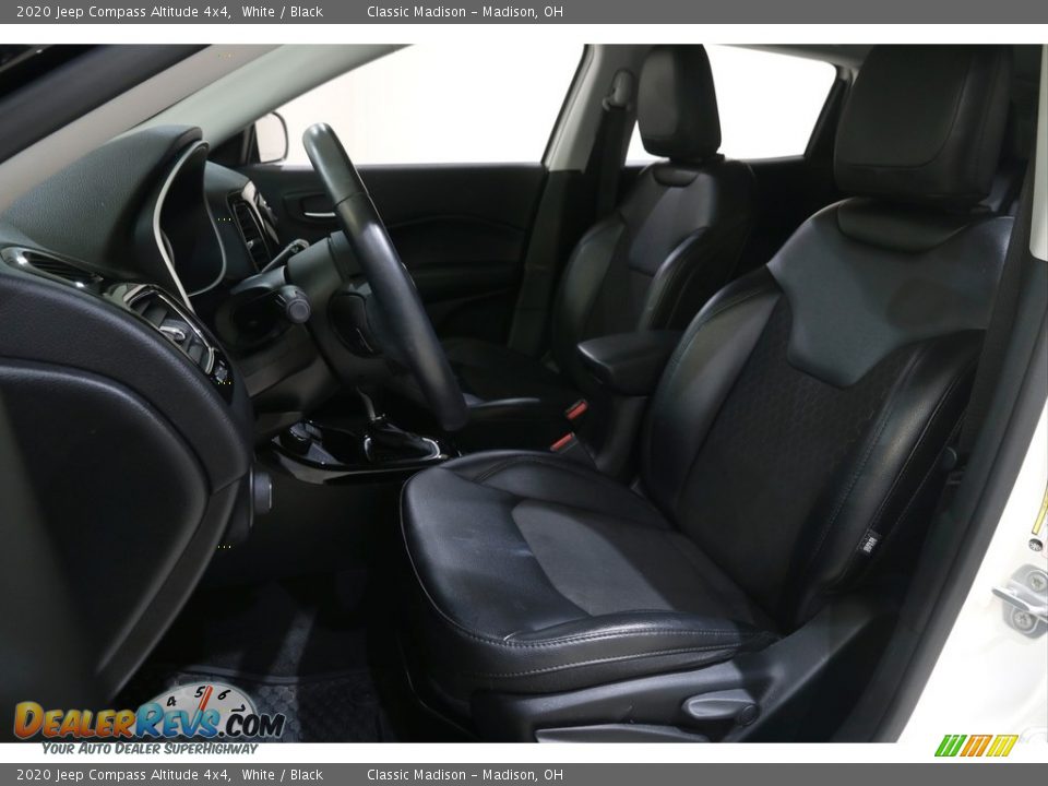 2020 Jeep Compass Altitude 4x4 White / Black Photo #5